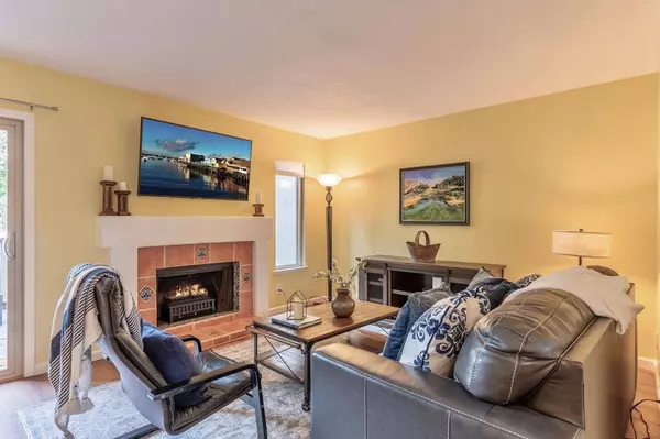 88 Montsalas DR, Monterey, CA 93940