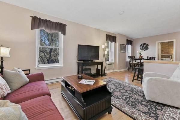 32 Fleet St #7, Boston, MA 02113