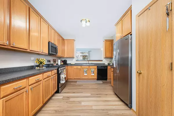 764 Bohannon Circle, Oswego, IL 60543