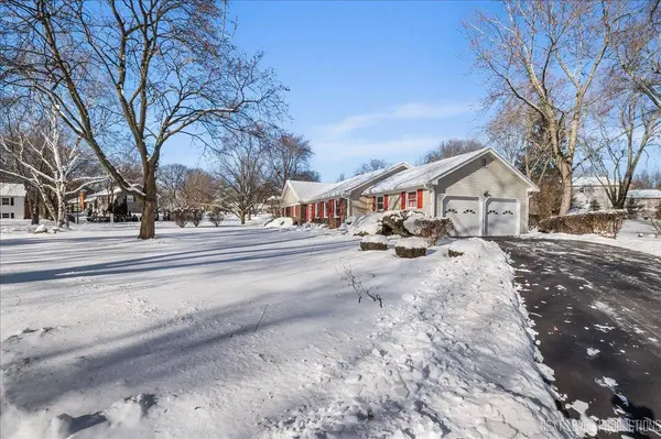 6s335 Concord Road, Naperville, IL 60540