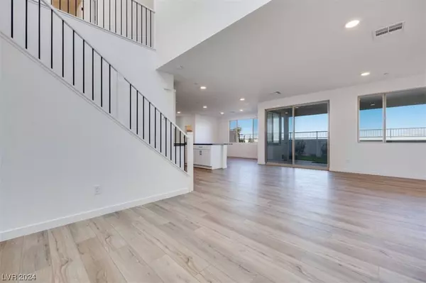 10351 Vonbulin Avenue, Las Vegas, NV 89124