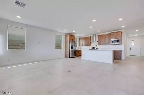 10327 Vonbulin Avenue, Las Vegas, NV 89124