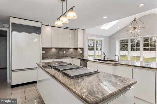 709 MILL ST, Moorestown, NJ 08057