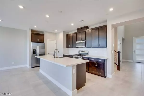 682 Infinity Ridge Street, Las Vegas, NV 89138