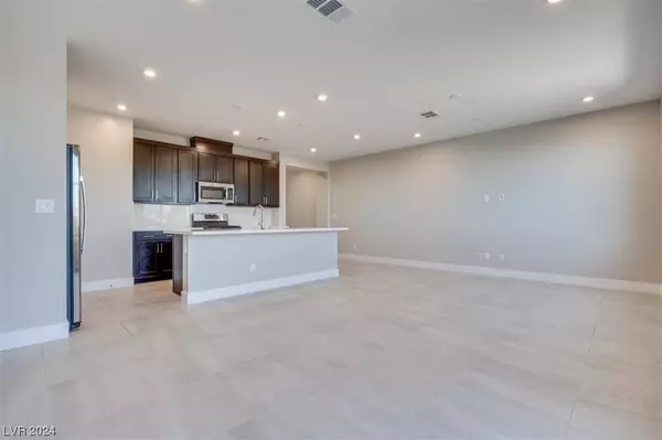 682 Infinity Ridge Street, Las Vegas, NV 89138