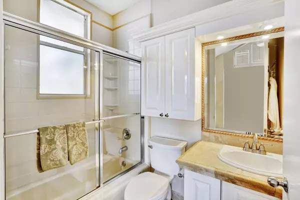 2506 Coco Plum BLVD 1402, Boca Raton, FL 33496