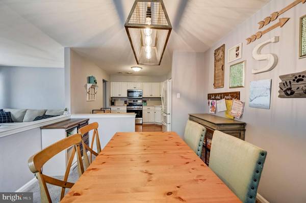 708 THORNHILL DR, Collegeville, PA 19426