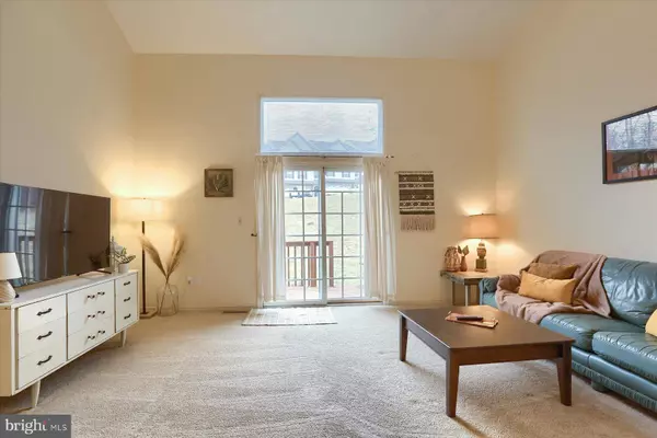 8557 ADAMS CT, Hummelstown, PA 17036