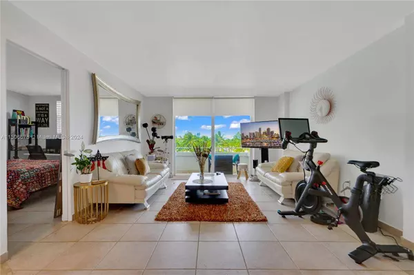 465 Ocean Dr #524, Miami Beach, FL 33139