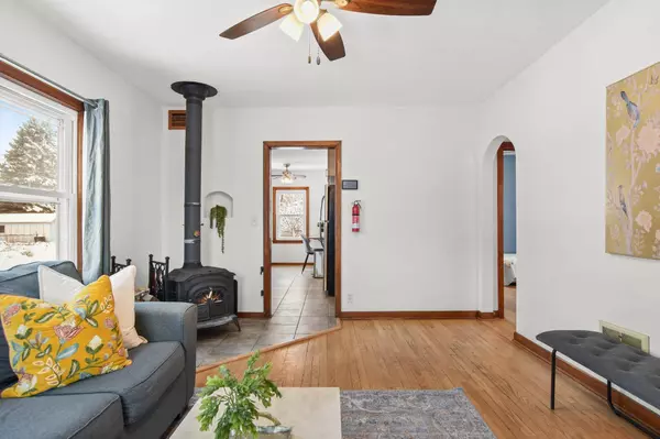 2602 Commercial Avenue, Madison, WI 53704