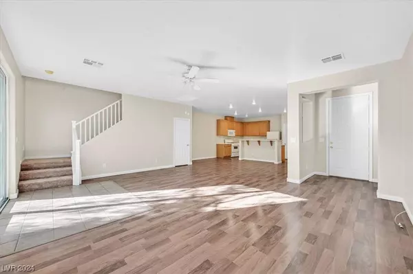 6250 W Arby Avenue #105, Las Vegas, NV 89118