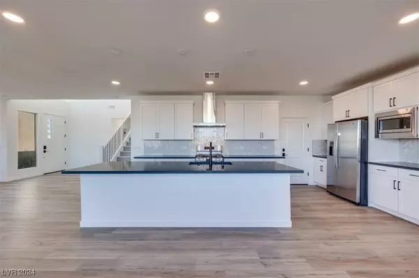 10351 Vonbulin Avenue, Las Vegas, NV 89124