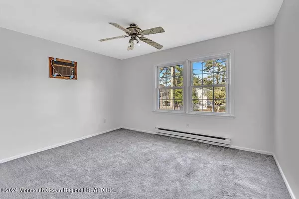 1401 Edgemere Avenue, Forked River, NJ 08731