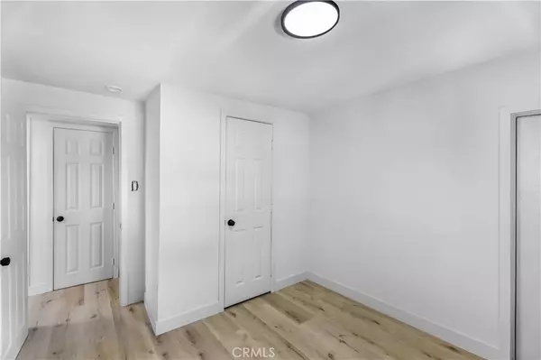 1194 N Loma Vista DR, Long Beach, CA 90813