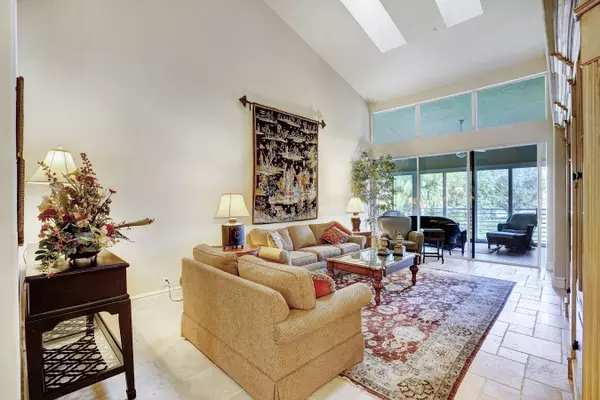 2506 Coco Plum BLVD 1402, Boca Raton, FL 33496