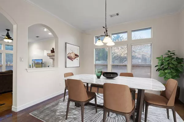 407 Rugged Drive, Red Oak, TX 75154