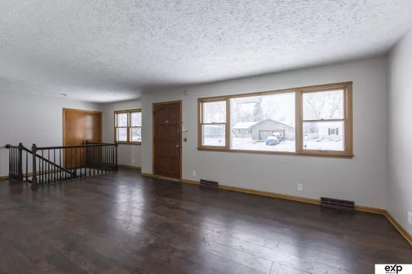 4925 N 55 Street, Omaha, NE 68104