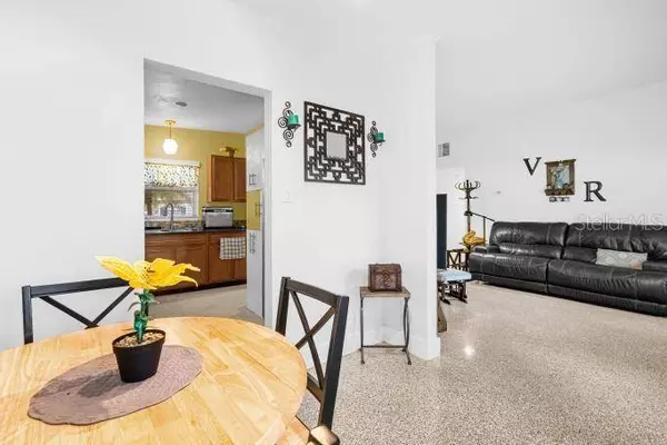 617 WOODLING PL, Altamonte Springs, FL 32701