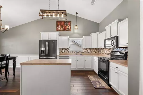 5323 Chastain WAY, Gainesville, GA 30507