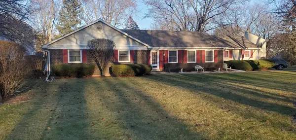 6s335 Concord Road, Naperville, IL 60540