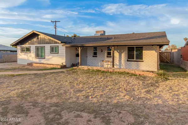 4712 E MELVIN Street, Phoenix, AZ 85008