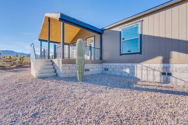 6370 N Van Ark Road, Tucson, AZ 85743