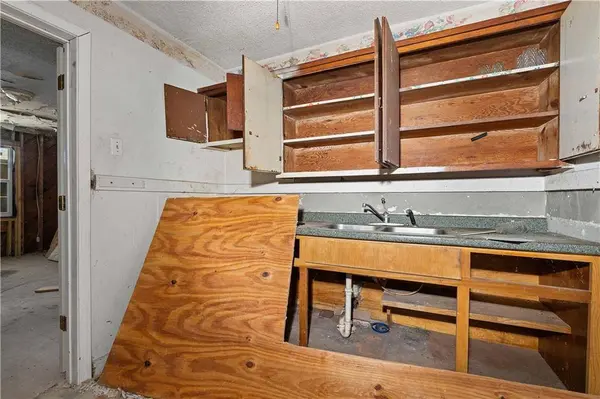 5023 Santos DR W, Mobile, AL 36619