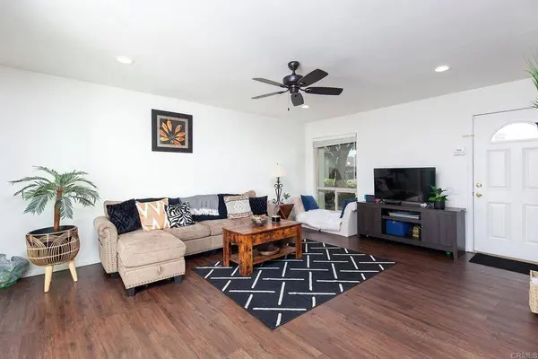 513 SMOKETREE GLEN, Escondido, CA 92026