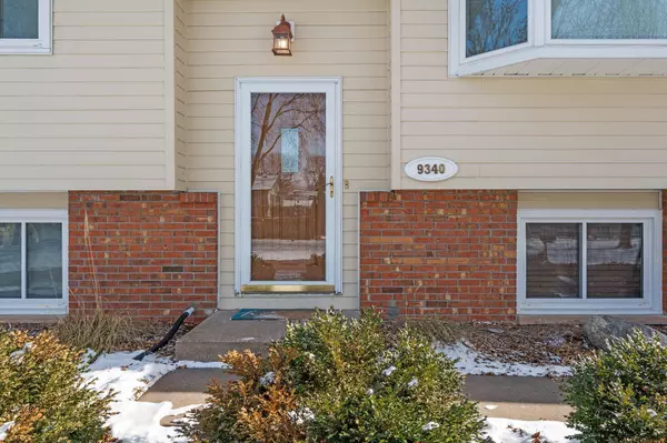 9340 Wedgwood LN N, Maple Grove, MN 55369