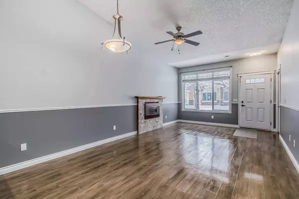 702 Sunvale CRES NE, High River, AB T1V 0G7