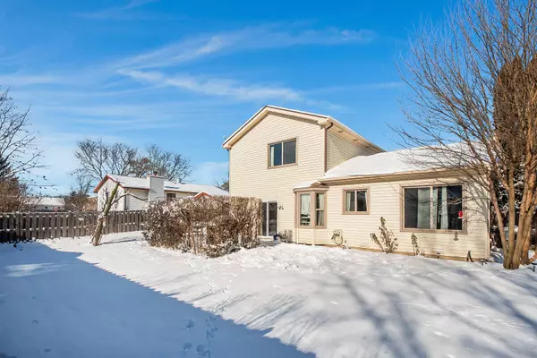 456 E Valleyview DR, Bartlett, IL 60103