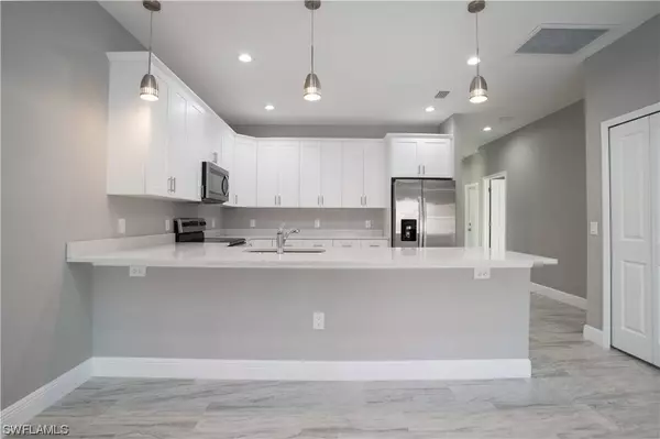 2112 French ST, Fort Myers, FL 33916