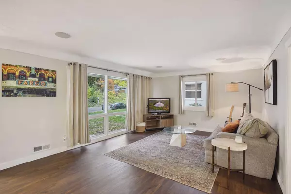 4261 France AVE N, Robbinsdale, MN 55422