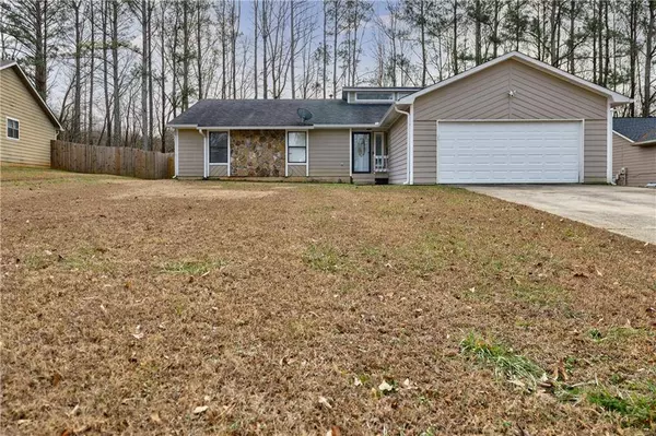 1299 Bugle CT, Hampton, GA 30228