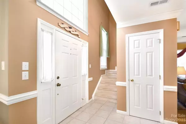 15005 Wiltshire Manor DR, Charlotte, NC 28278