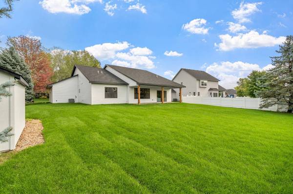 19597 Cambridge CT, Farmington, MN 55024