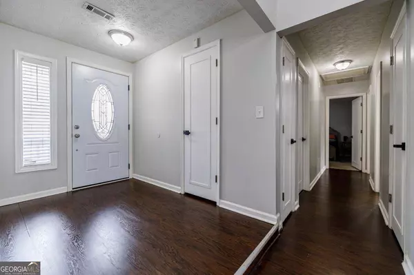 1299 Bugle CT, Hampton, GA 30228