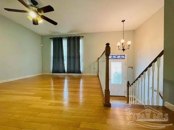 2129 Pullman Cir, Pensacola, FL 32526