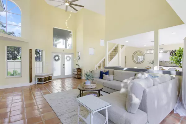 6370 Longleaf Pine DR, Jupiter, FL 33458