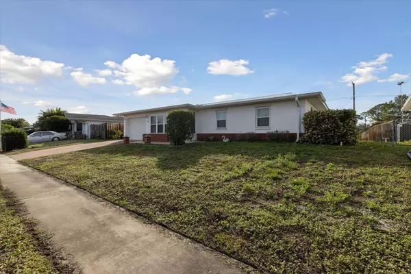 2962 Chipper DR NE, Palm Bay, FL 32905