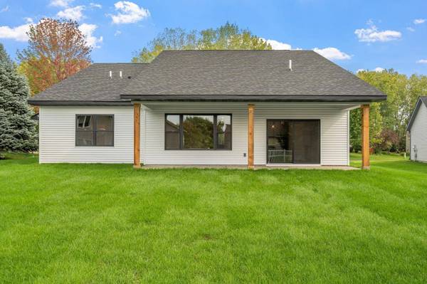 19597 Cambridge CT, Farmington, MN 55024