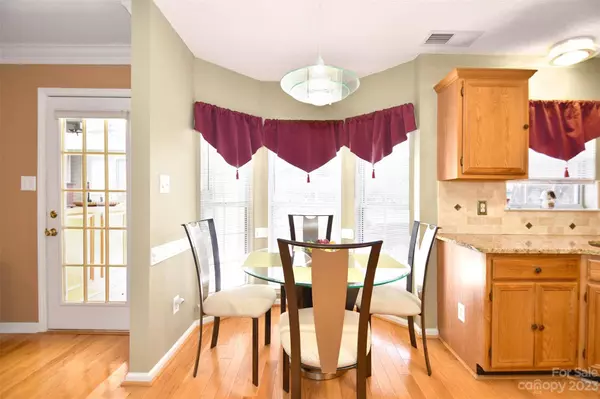 15005 Wiltshire Manor DR, Charlotte, NC 28278