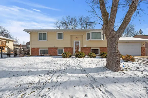 9340 Wedgwood LN N, Maple Grove, MN 55369