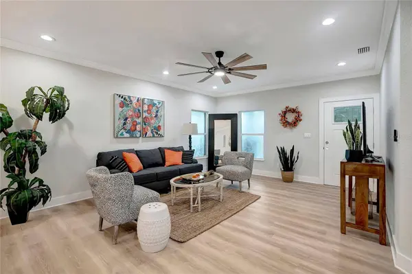 1707 E DIANA ST, Tampa, FL 33610