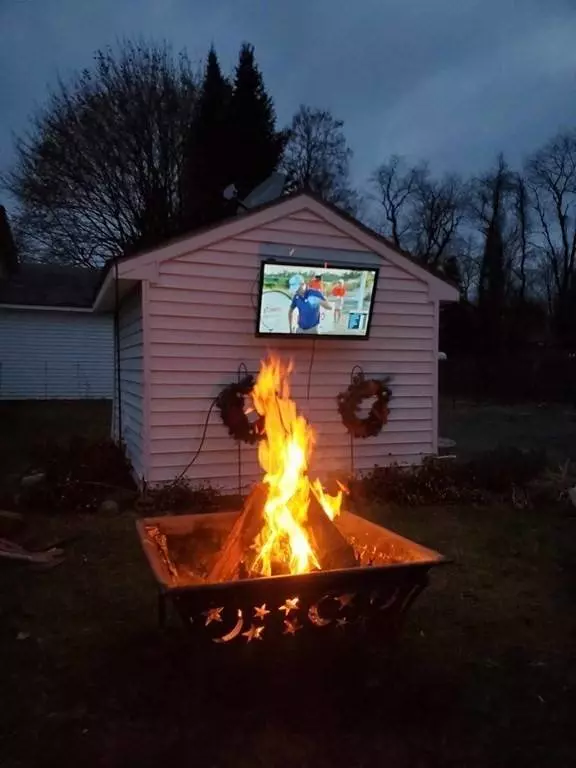 4-6 Depot St, Montague, MA 01376