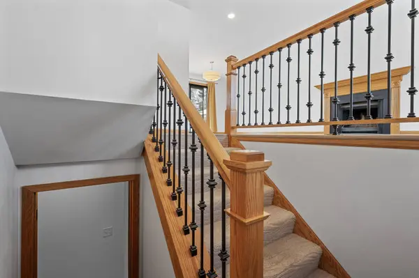 9340 Wedgwood LN N, Maple Grove, MN 55369