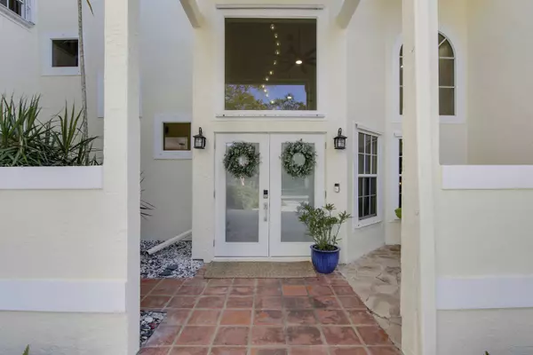 6370 Longleaf Pine DR, Jupiter, FL 33458