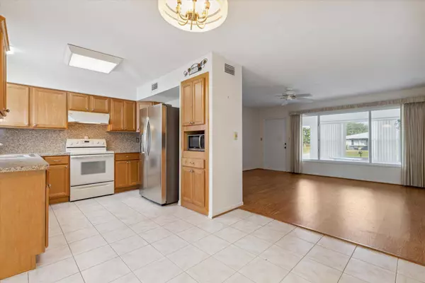 2962 Chipper DR NE, Palm Bay, FL 32905