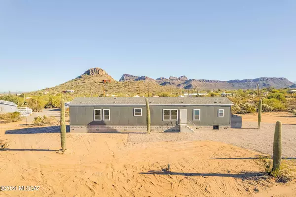 6358 N Van Ark Road, Tucson, AZ 85743