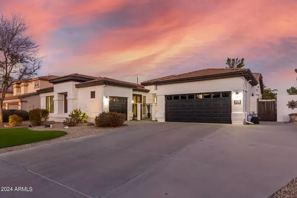 3129 S LARKSPUR Street, Gilbert, AZ 85295